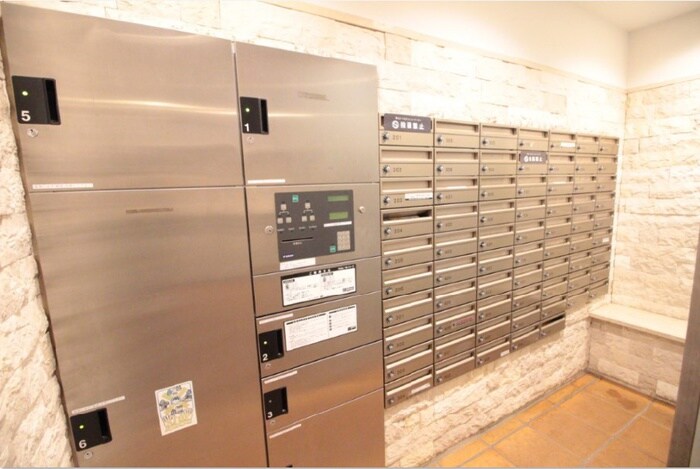 物件外観写真4　(建物設備)