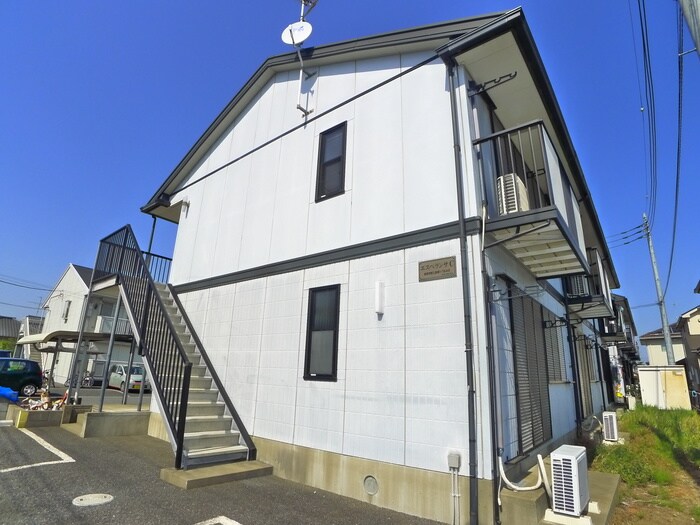 物件外観写真4　(エントランス部分)