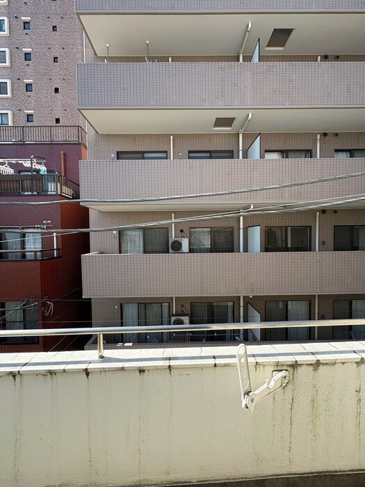 物件内観写真17　(室内からの展望)