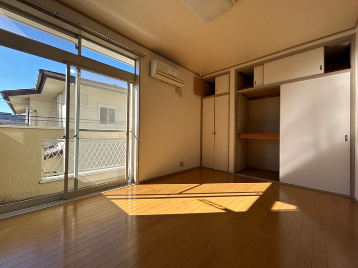 物件内観写真8　(居室)