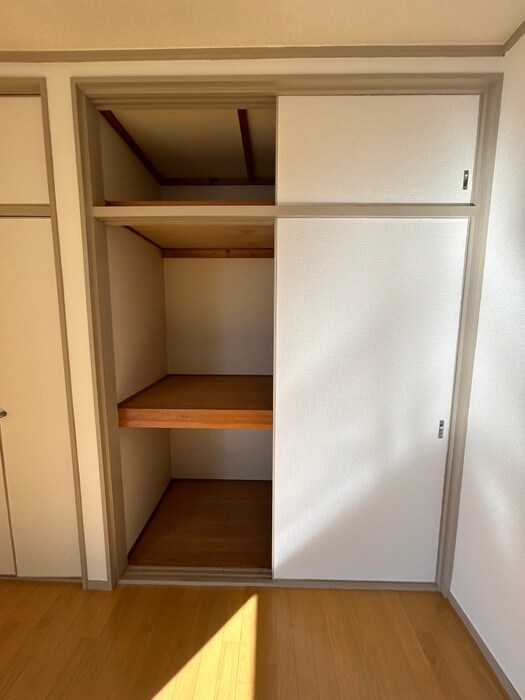 物件内観写真15　(収納)