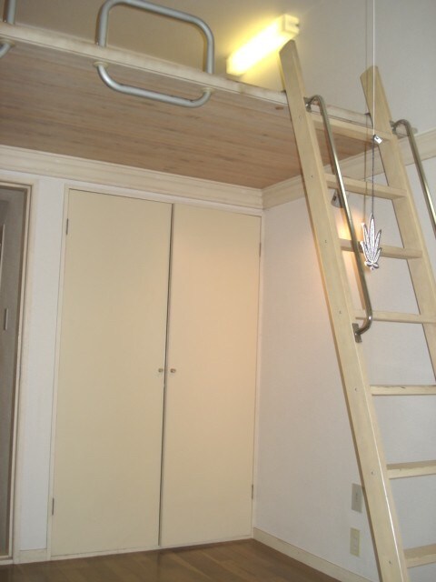 物件内観写真7　(ロフト)