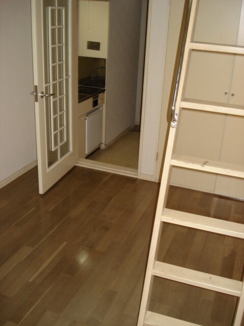 物件内観写真10　(居室)