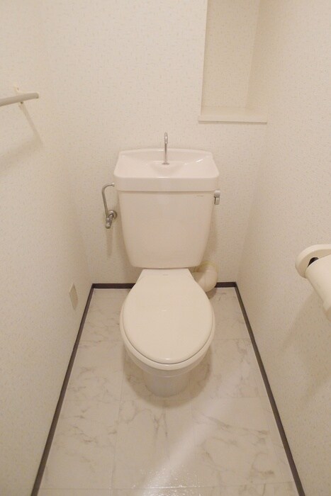 物件内観写真14　(トイレ)