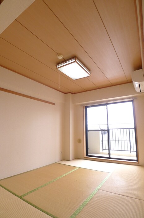 物件内観写真10　(居室)