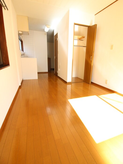 物件内観写真7　(居室)