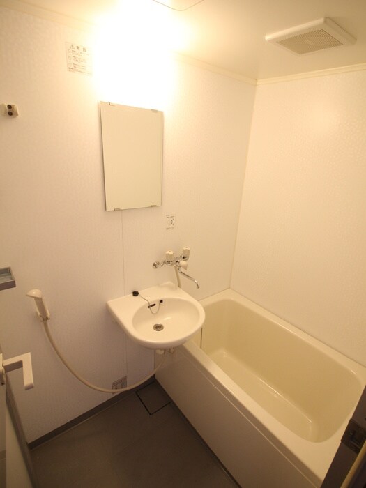 物件内観写真13　(バス／シャワールーム等)