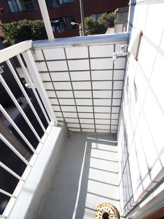 物件内観写真15　(洗濯機置場)