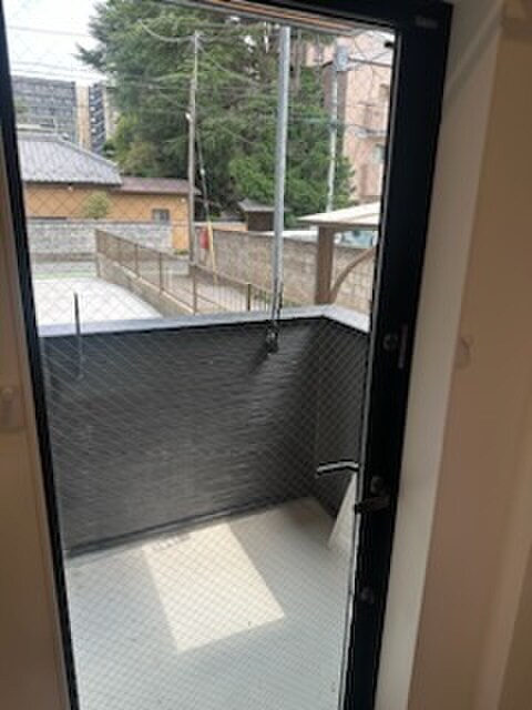 物件内観写真9　(ベランダ・バルコニー)