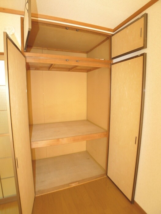物件内観写真10　(収納)