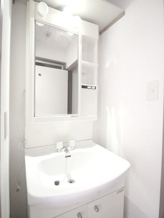 物件内観写真12　(洗面)
