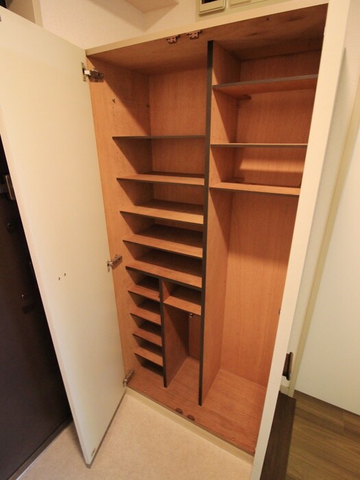 物件内観写真17　(靴箱)