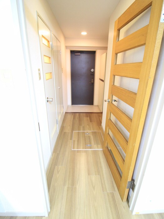 物件内観写真19　(廊下)