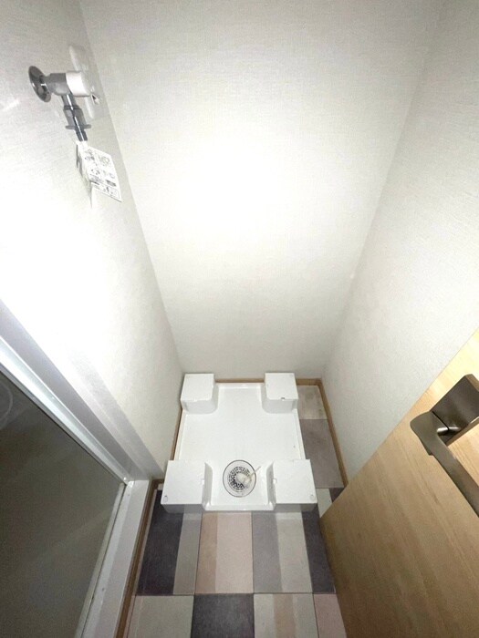 物件内観写真20　(洗濯機置場)