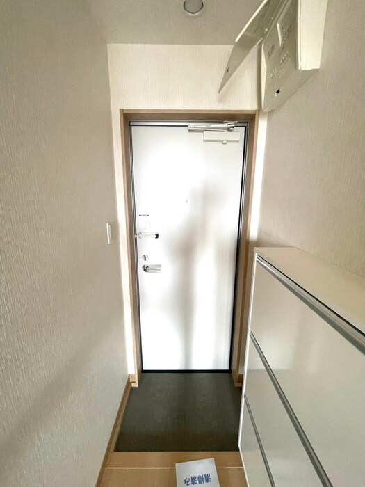 物件内観写真22　(玄関)