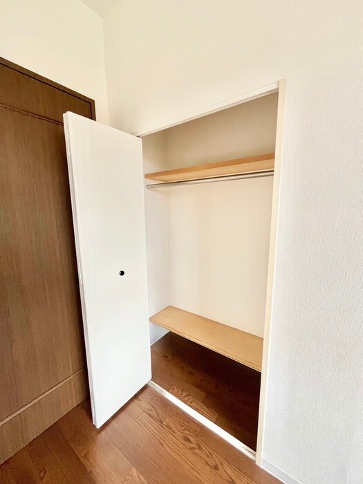物件内観写真12　(収納)