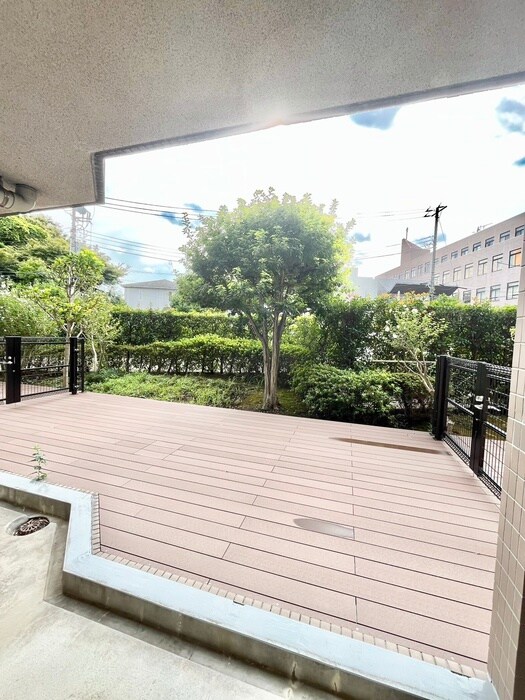 物件内観写真15　(室内からの展望)