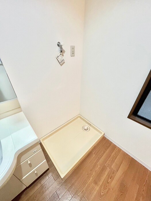 物件内観写真19　(洗濯機置場)