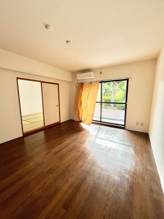 物件内観写真21　(居室)