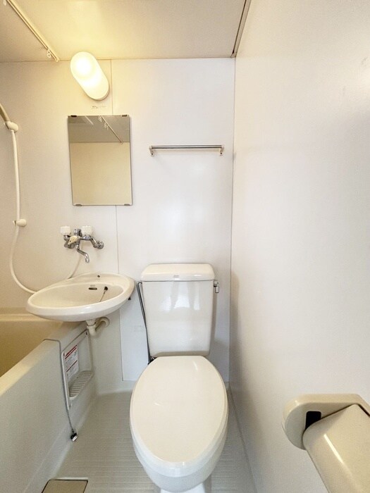 物件内観写真12　(トイレ)