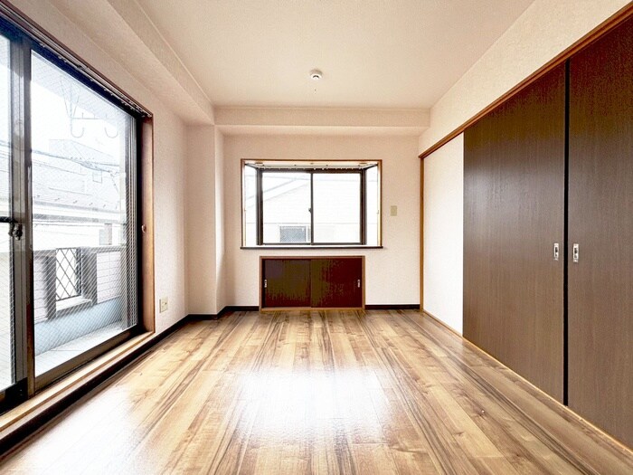 物件内観写真18　(居室)