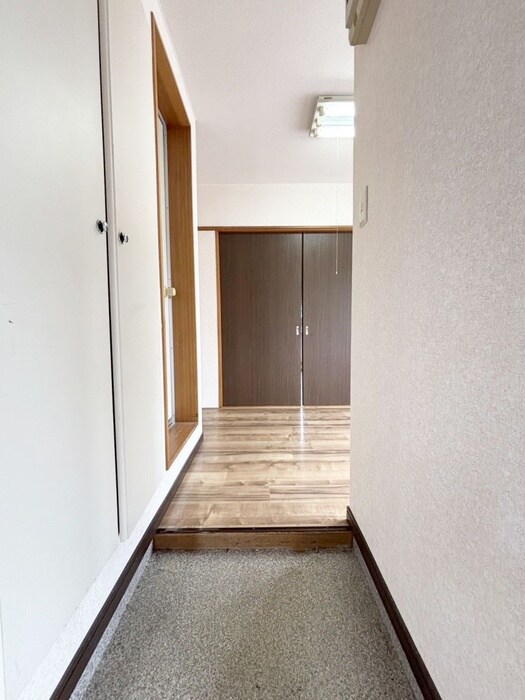 物件内観写真20　(玄関)