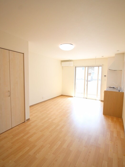 物件内観写真6　(居室)