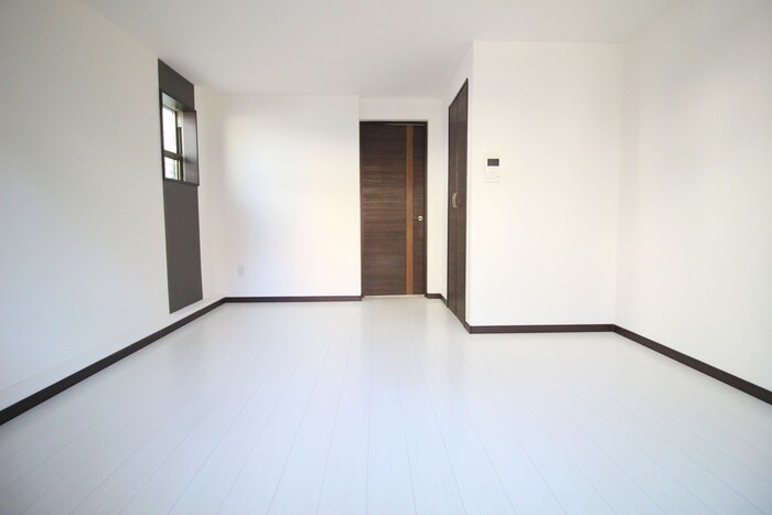 物件内観写真4　(居室)