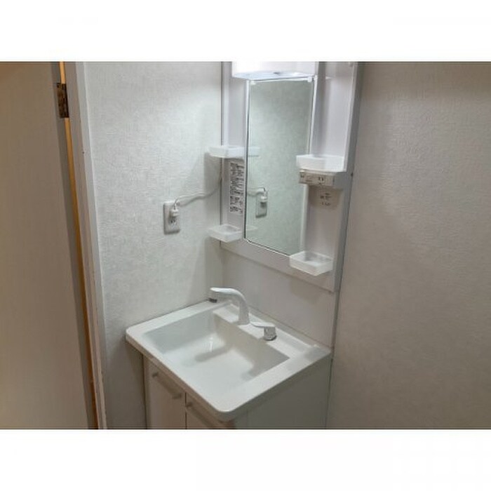 物件内観写真10　(洗面)