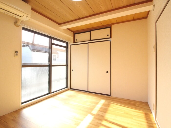 物件内観写真6　(居室)