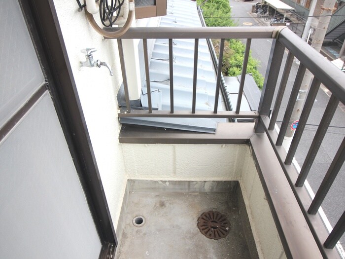 物件内観写真13　(洗濯機置場)