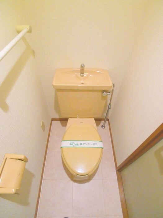 物件内観写真11　(トイレ)