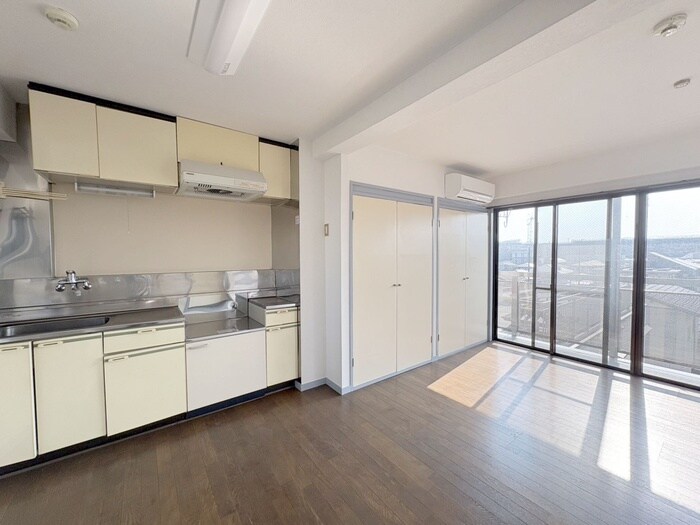 物件内観写真5　(居室)