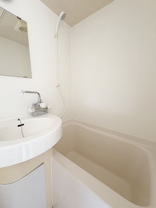 物件内観写真12　(バス／シャワールーム等)
