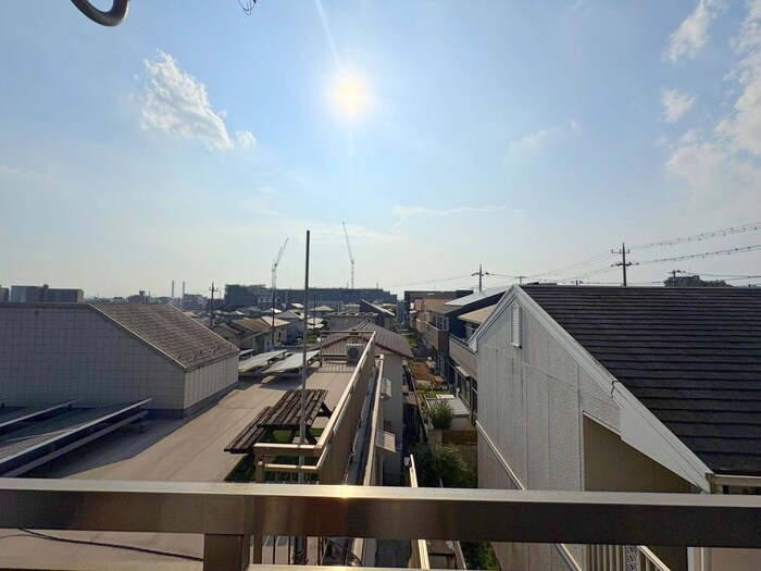 物件内観写真20　(室内からの展望)