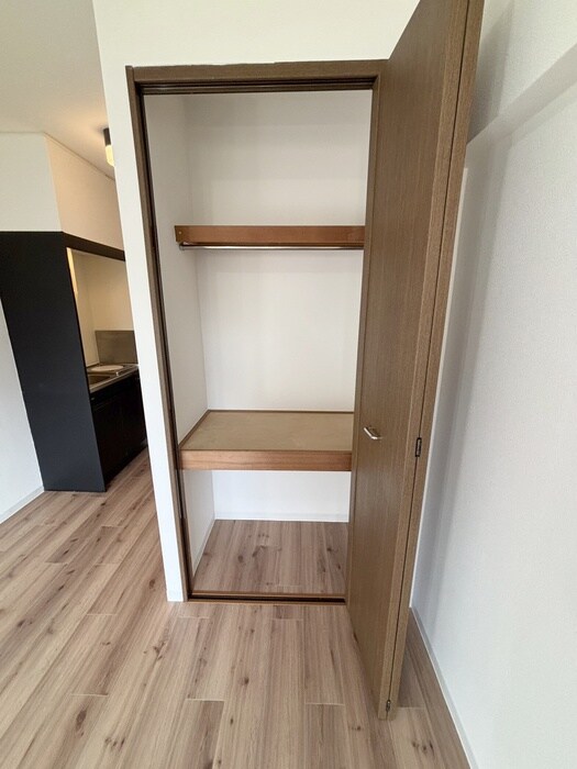 物件内観写真13　(収納)