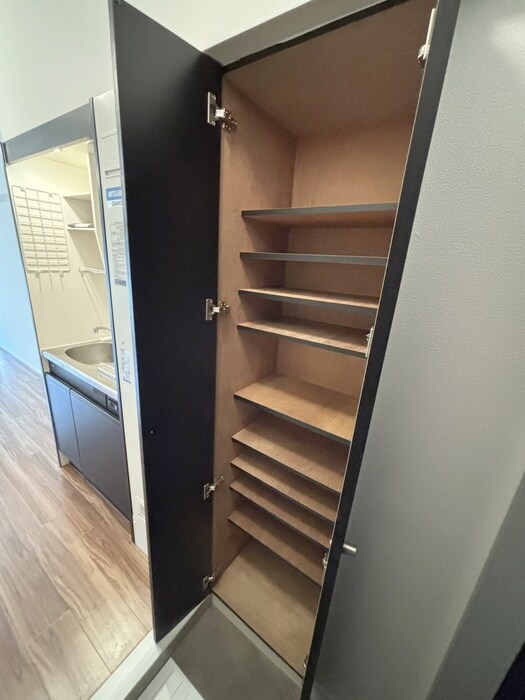 物件内観写真15　(収納)