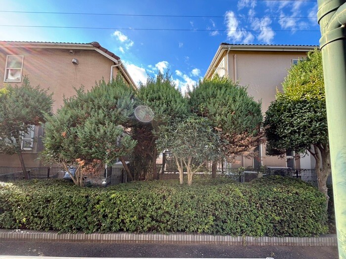 物件内観写真18　(室内からの展望)