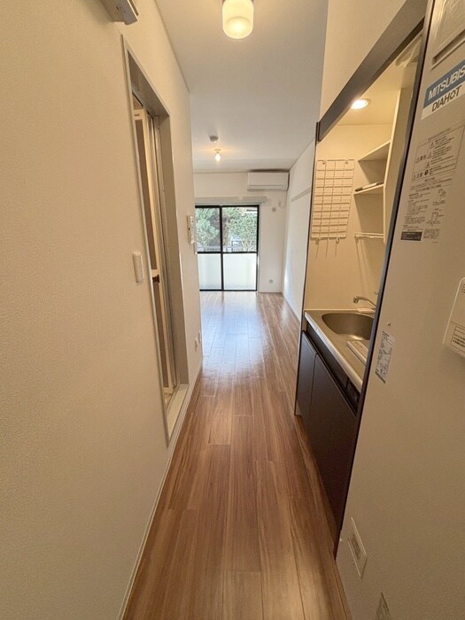 物件内観写真20　(廊下)