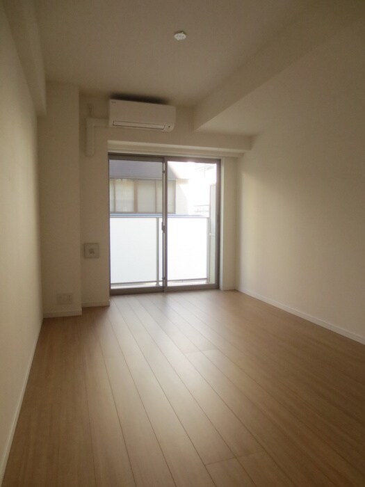 物件内観写真4　(居室)