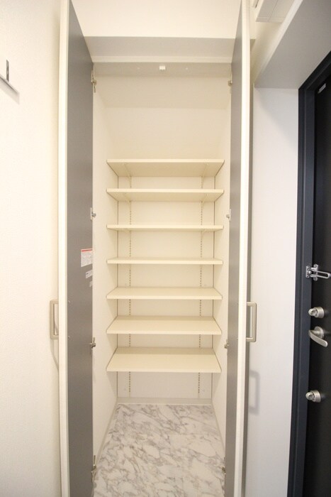 物件内観写真16　(靴箱)