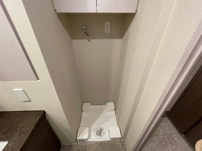 物件内観写真13　(洗濯機置場)