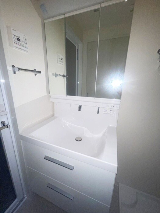 物件内観写真14　(洗面)