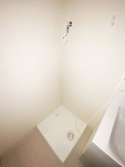 物件内観写真15　(洗濯機置場)