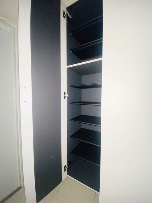 物件内観写真18　(靴箱)