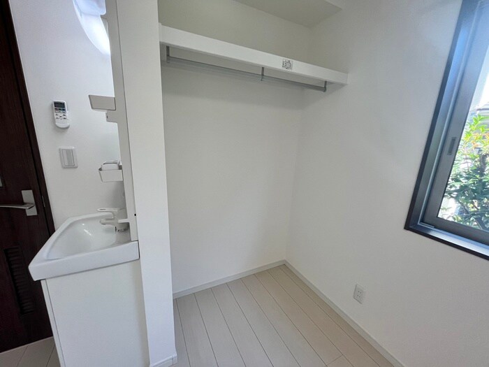 物件内観写真14　(収納)