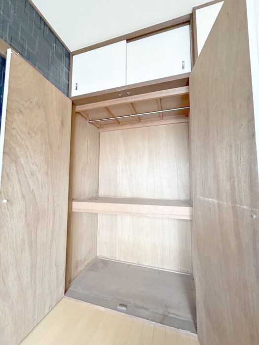 物件内観写真11　(収納)