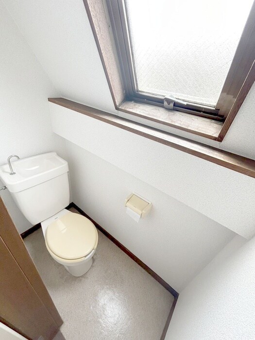 物件内観写真14　(トイレ)