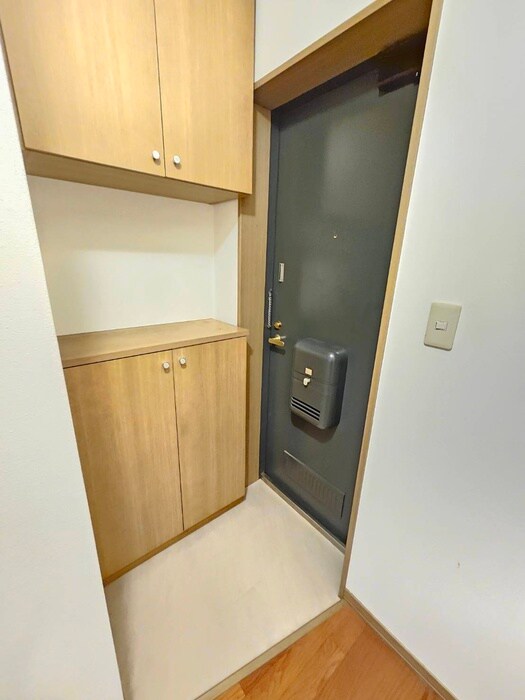 物件内観写真15　(玄関)
