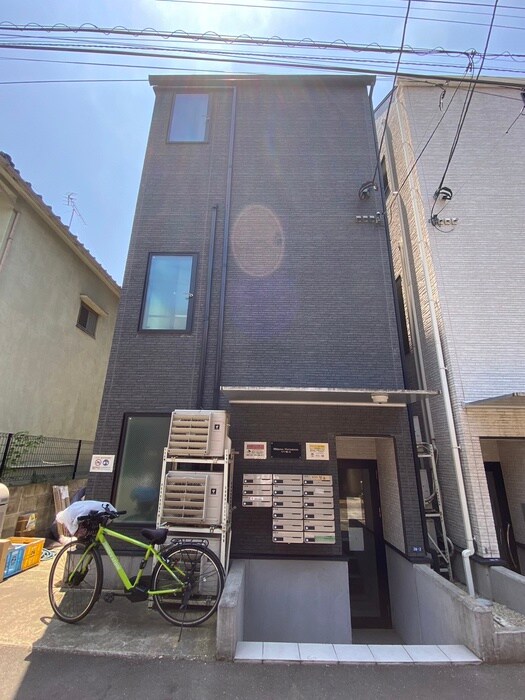 物件外観写真2　(外観写真)